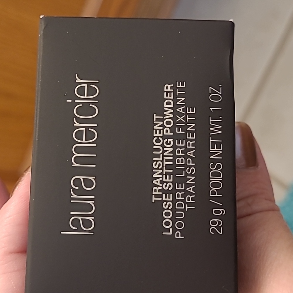 Laura Mercier Translucent Loose Setting Powder